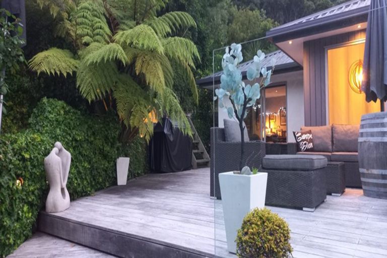 Photo of property in 7 Finlay Grove, Waikawa, Picton, 7220