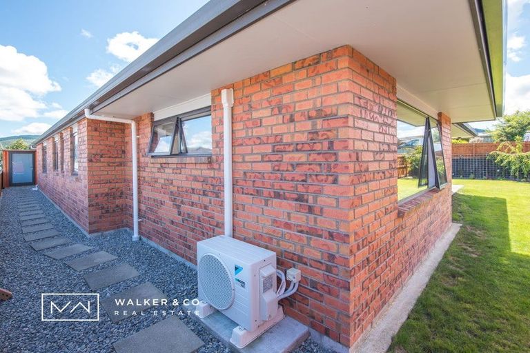 Photo of property in 48 Percy Kinsman Crescent, Riverstone Terraces, Upper Hutt, 5018