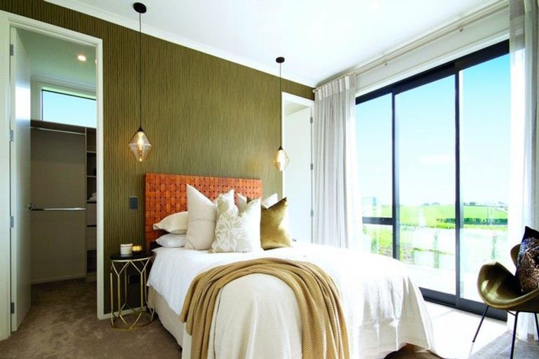 Photo of property in 14 Mclachlan Way, Pokeno, 2471