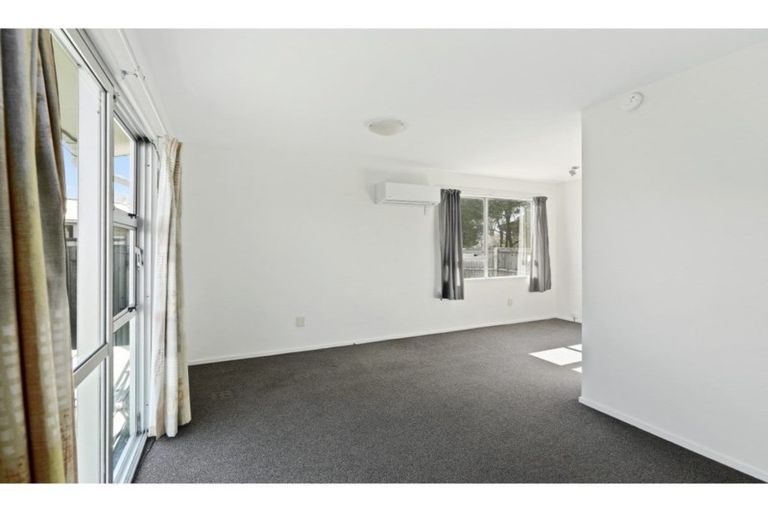 Photo of property in 2/14 Saint Lukes Street, Woolston, Christchurch, 8062
