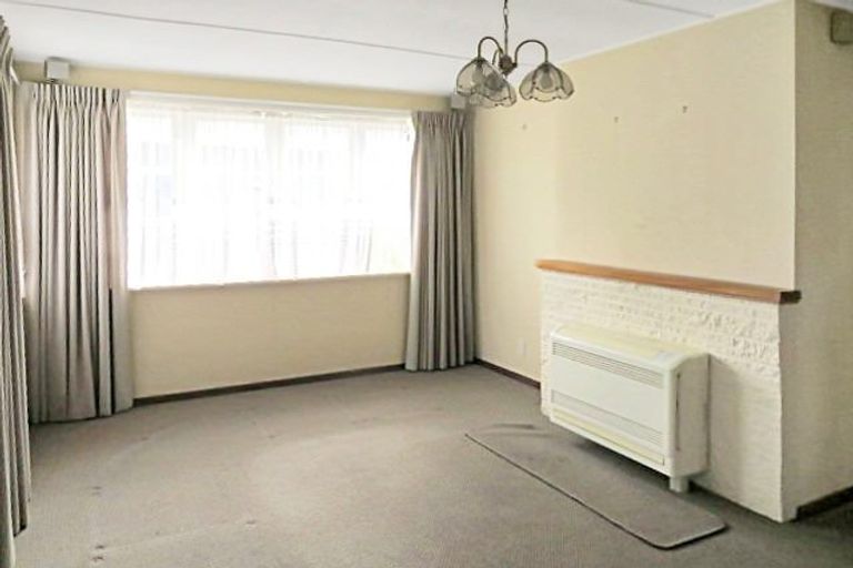 Photo of property in 114 Reynolds Street, Taita, Lower Hutt, 5011