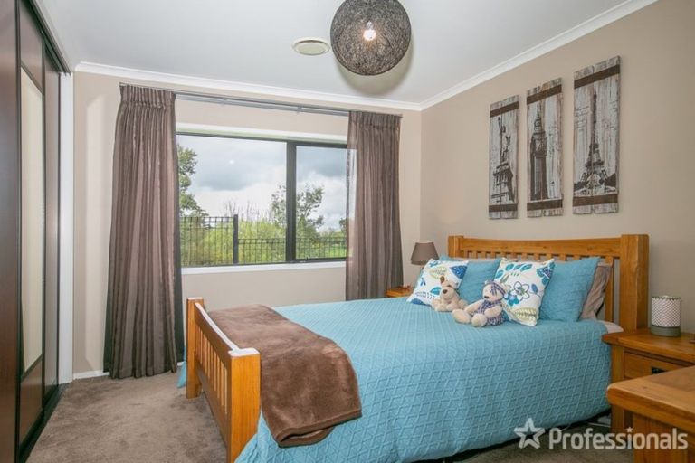 Photo of property in 10 Opaki Meadows Lane, Lansdowne, Masterton, 5871