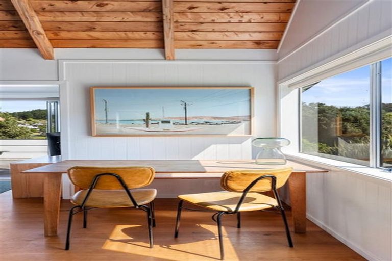 Photo of property in 164 Bambury Place, Onemana, Whangamata, 3691