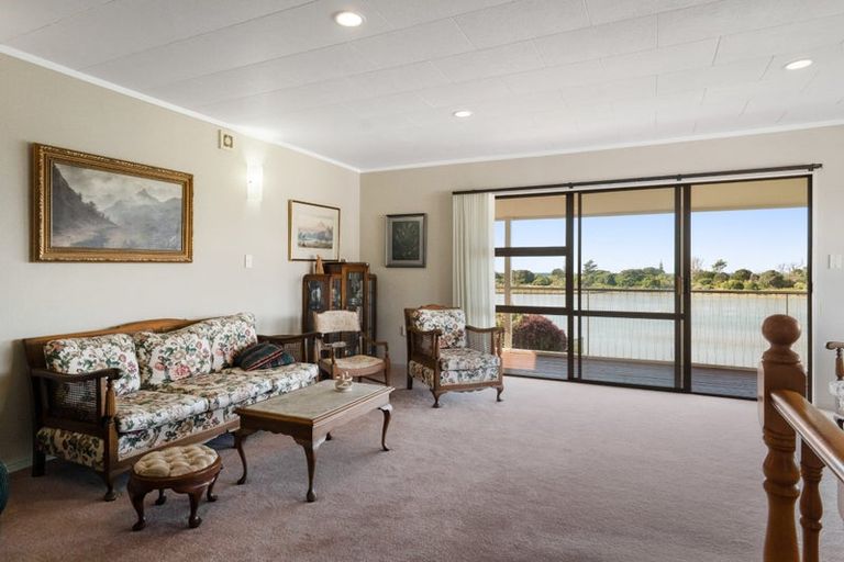 Photo of property in 16 Pohutukawa Drive, Athenree, Katikati, 3177