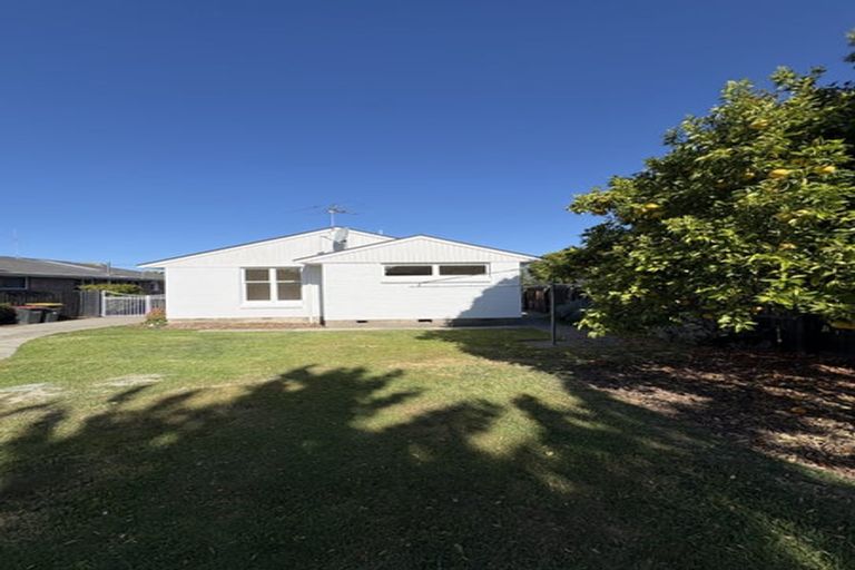 Photo of property in 21 Teesdale Street, Burnside, Christchurch, 8053