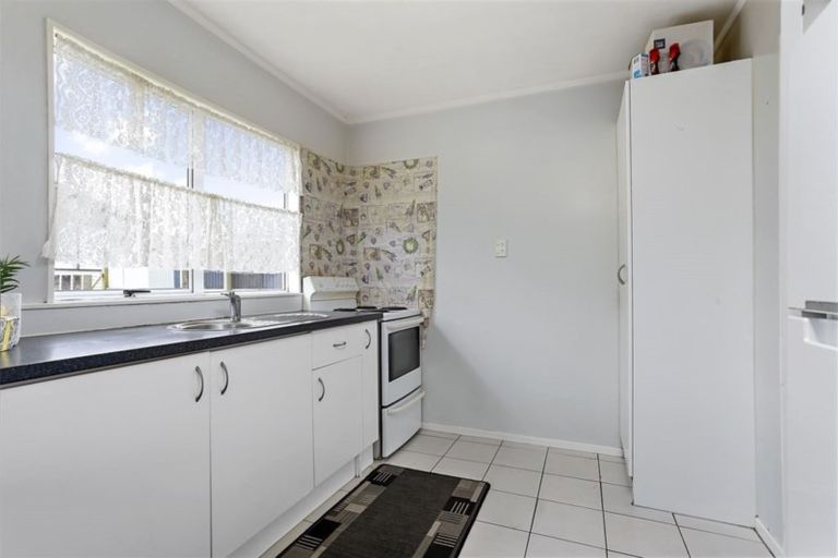 Photo of property in 5 Dennis Road, Papatoetoe, Auckland, 2025