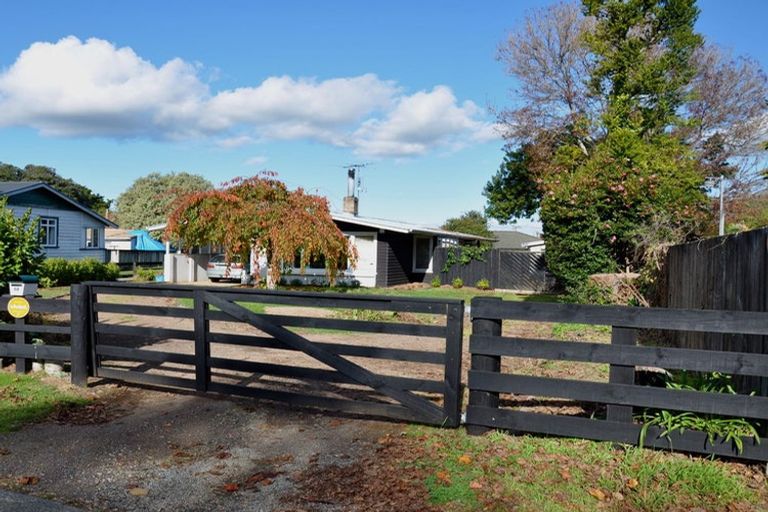 Photo of property in 64 Beach Road, Pahurehure, Papakura, 2113