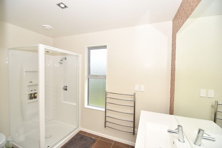 Photo of property in 22 Wonderview Road, Leigh, 0985