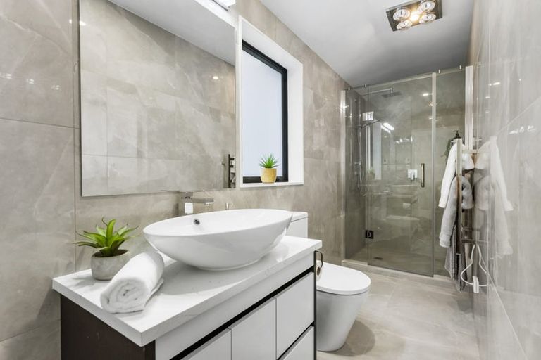 Photo of property in 6a Hostel Access Road, Eastern Beach, Auckland, 2012