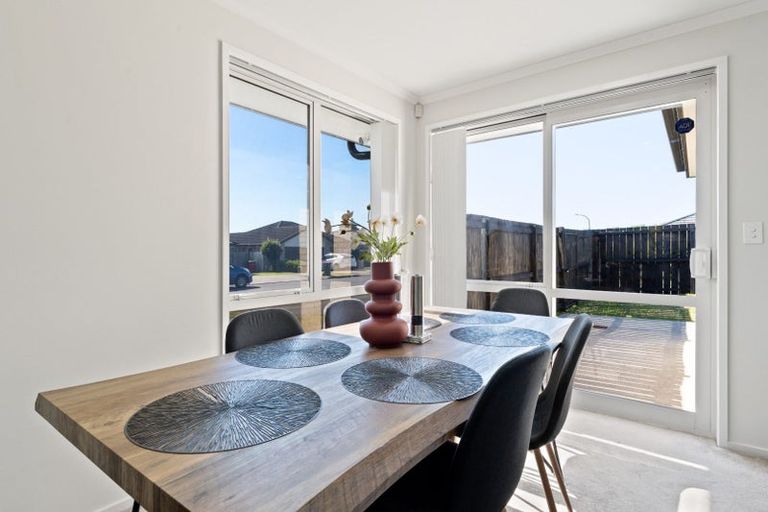 Photo of property in 4 Captain Mitchell Drive, Opaheke, Papakura, 2113