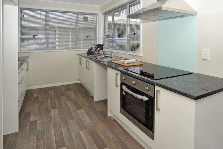 Photo of property in 27 Beaumonts Way, Manurewa, Auckland, 2102