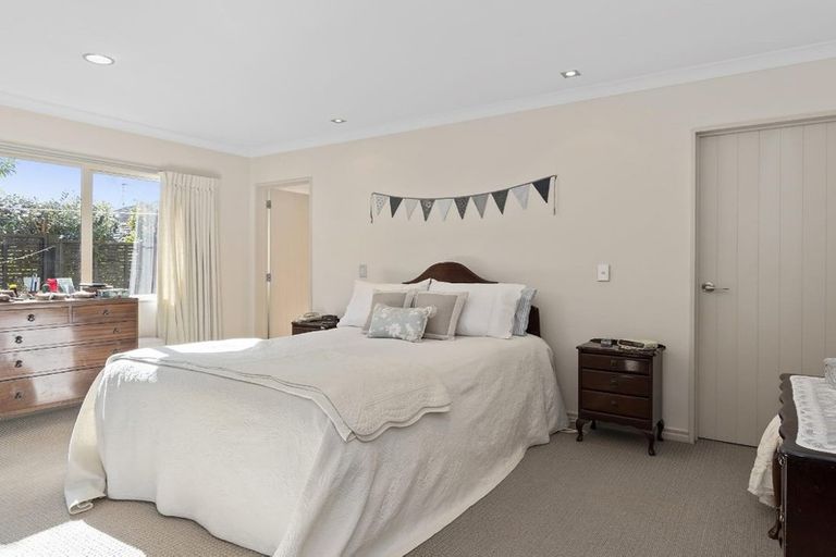 Photo of property in 1 Inverness Drive, Pyes Pa, Tauranga, 3112