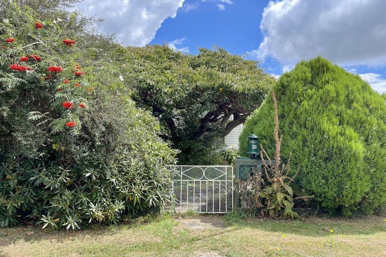 Photo of property in 30 Rhodes Street, Waimate, 7924