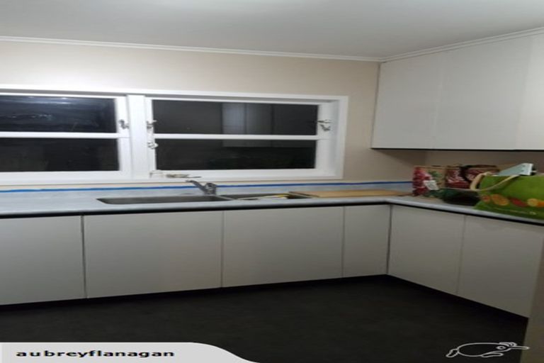 Photo of property in 195a Miromiro Road, Normandale, Lower Hutt, 5010