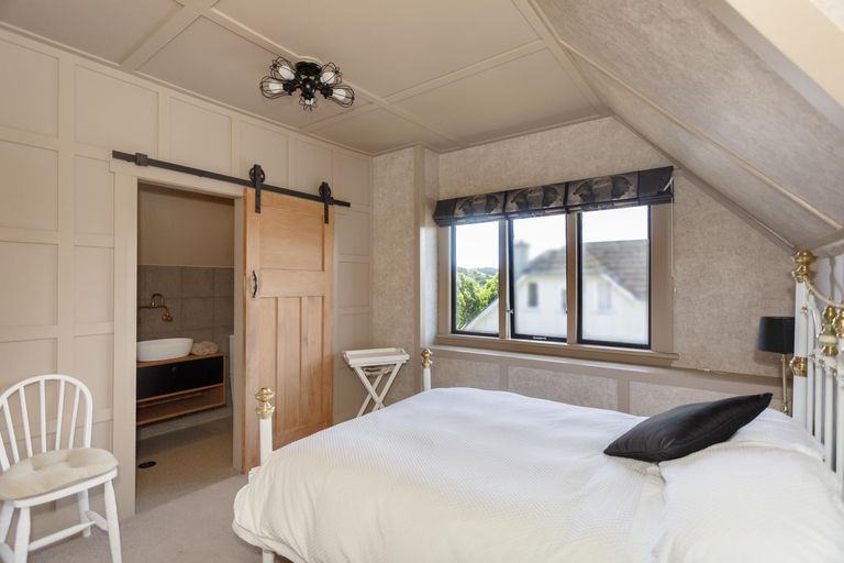 Photo of property in 11 Wharfe Street, South Hill, Oamaru, 9400