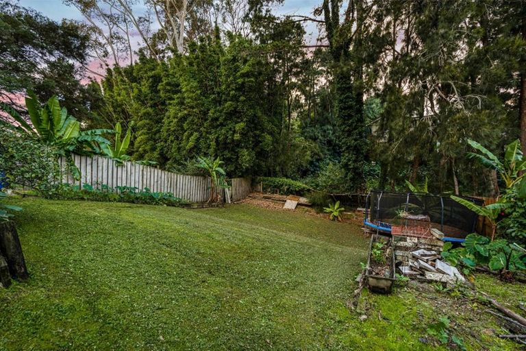 Photo of property in 7 Fernhaven Place, Massey, Auckland, 0614
