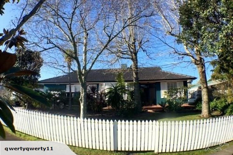 Photo of property in 17 The Boulevard, Sunnyhills, Auckland, 2010