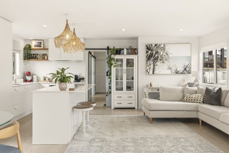 Photo of property in 5 Marjorie Lane, Papamoa Beach, Papamoa, 3118