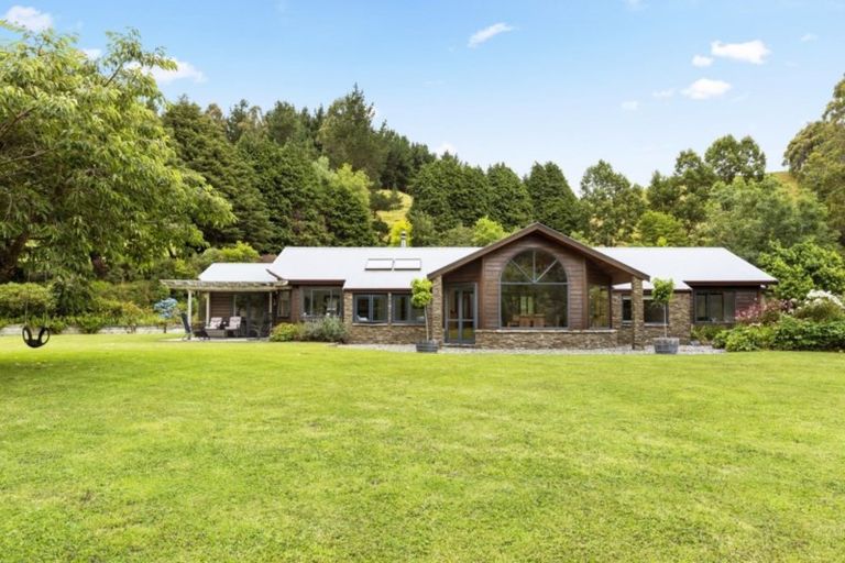 Photo of property in 959 Whitemans Valley Road, Whitemans Valley, Upper Hutt, 5371