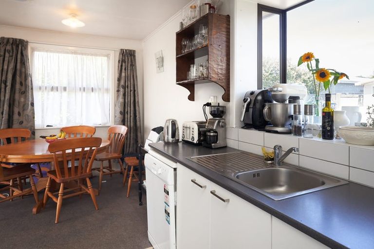 Photo of property in 19 Given Street, Havelock North, 4130