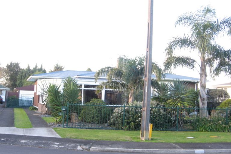 Photo of property in 9 Lomas Place, Manurewa, Auckland, 2102