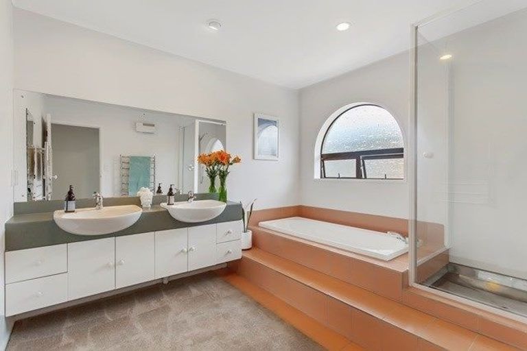 Photo of property in 11 Himalaya Crescent, Lynfield, Auckland, 1042