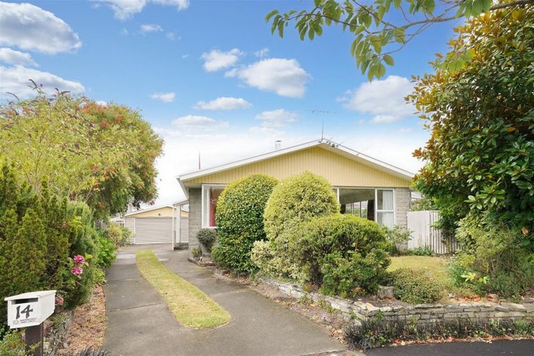 Photo of property in 14 Ron Place, Bishopdale, Christchurch, 8051