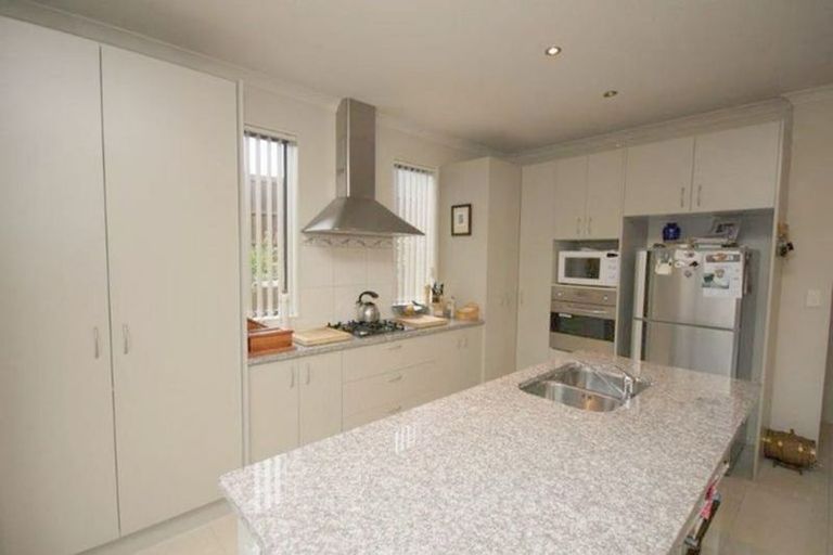 Photo of property in 220 Schnapper Rock Road, Schnapper Rock, Auckland, 0632