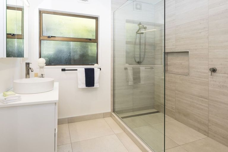 Photo of property in 89 Cannon Hill Crescent, Mount Pleasant, Christchurch, 8081