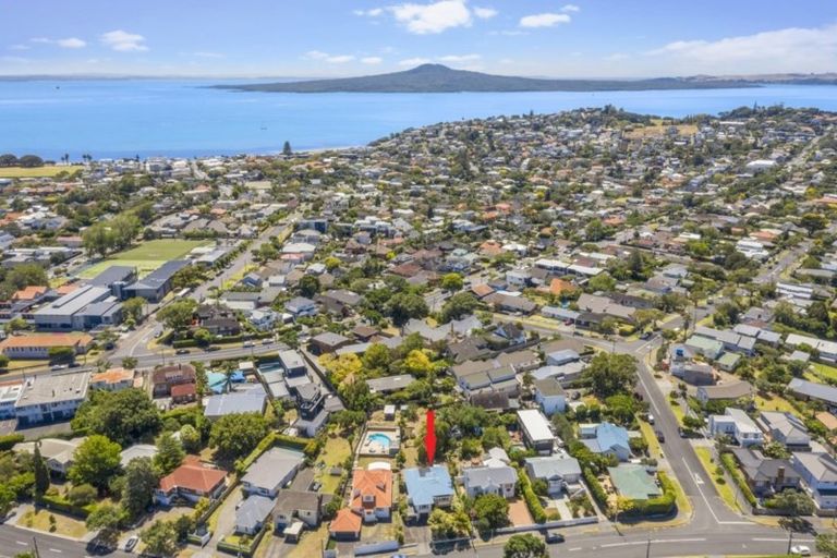 Photo of property in 16 Riddell Road, Glendowie, Auckland, 1071