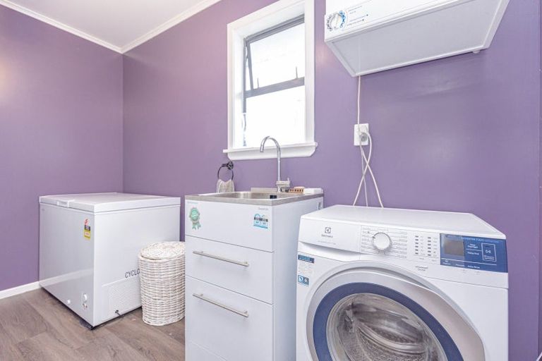 Photo of property in 74 Matai Street, Castlecliff, Whanganui, 4501