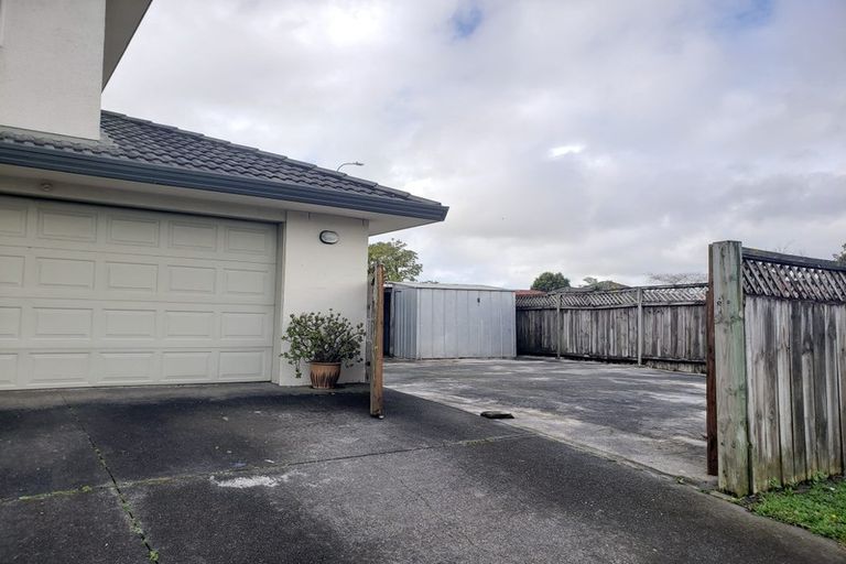 Photo of property in 2/1 Emma Court, Northpark, Auckland, 2013
