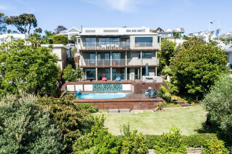 Photo of property in 159 Thompson Road, Bluff Hill, Napier, 4110