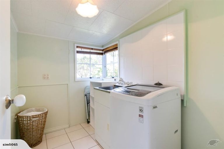 Photo of property in 5 Gow Avenue, Haumoana, 4102