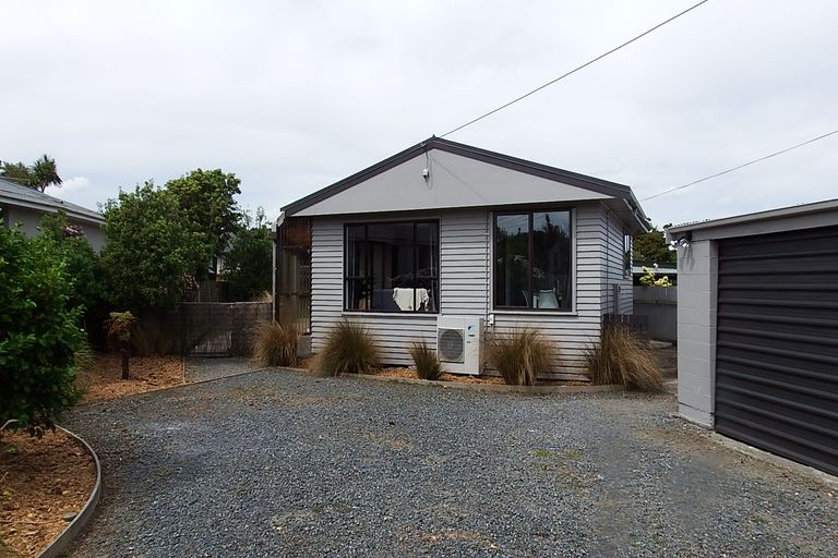 Photo of property in 35 John Street, Otatara, Invercargill, 9879