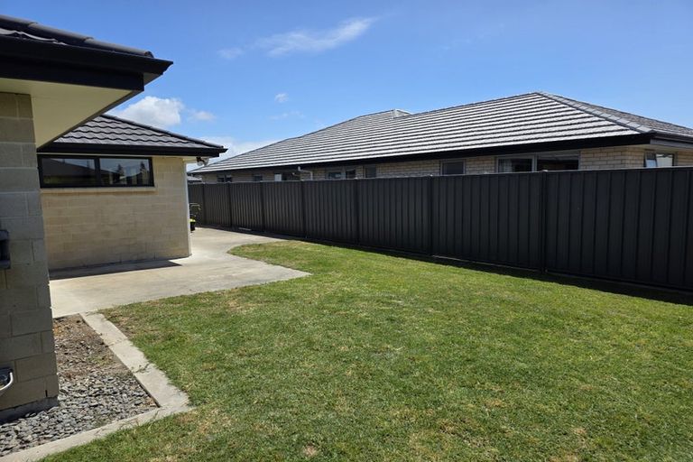 Photo of property in 6 Manganui Place, Te Awa, Napier, 4110