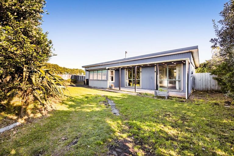 Photo of property in 2 Wilson Road, Opunake, 4616