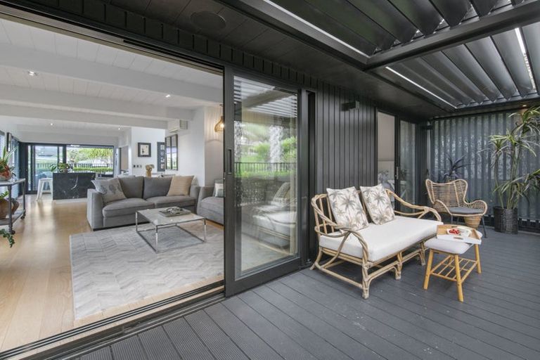 Photo of property in 24a Penning Road, Castor Bay, Auckland, 0620