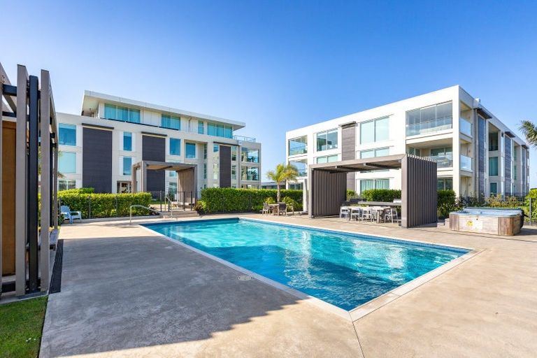 Photo of property in 12/383 Hibiscus Coast Highway, Orewa, 0931