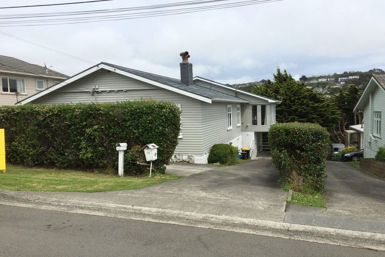 Photo of property in 11 Retter Street, Paparangi, Wellington, 6037