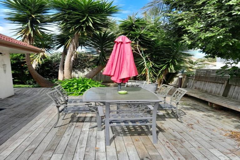 Photo of property in 2/62 Orangewood Drive, Northpark, Auckland, 2013