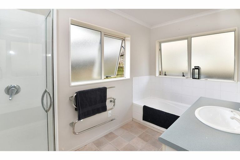 Photo of property in 4 Kestrel Heights, Arkles Bay, Whangaparaoa, 0932