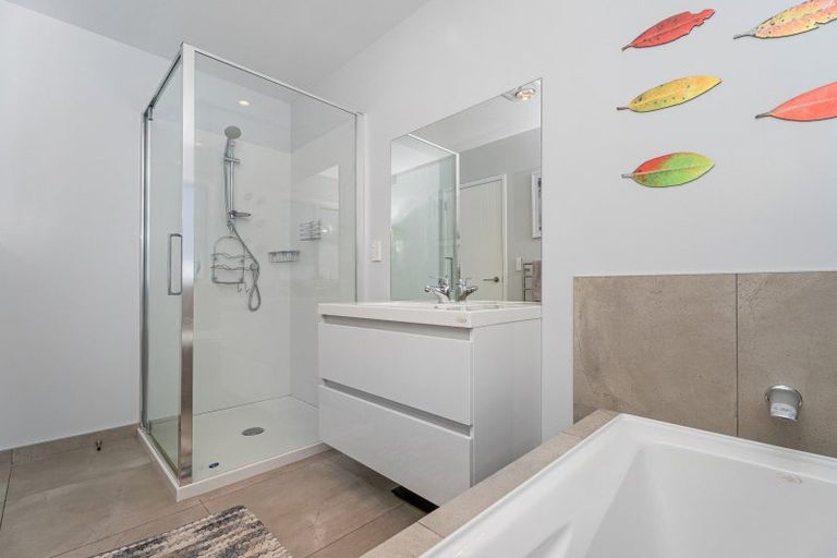 Photo of property in 338 Cook Drive, Whitianga, 3510