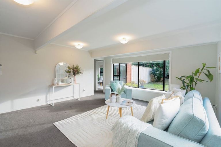 Photo of property in 19 Miro Road, Raumati South, Paraparaumu, 5032