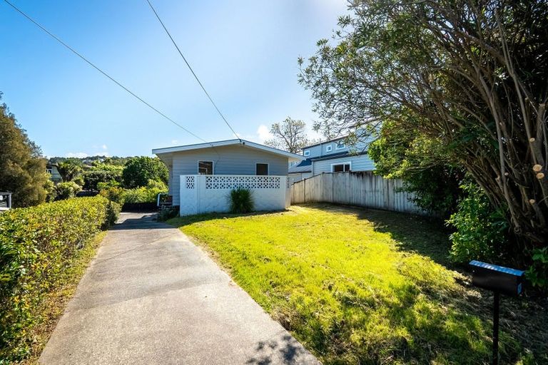 Photo of property in 292 Beach Road, Campbells Bay, Auckland, 0630