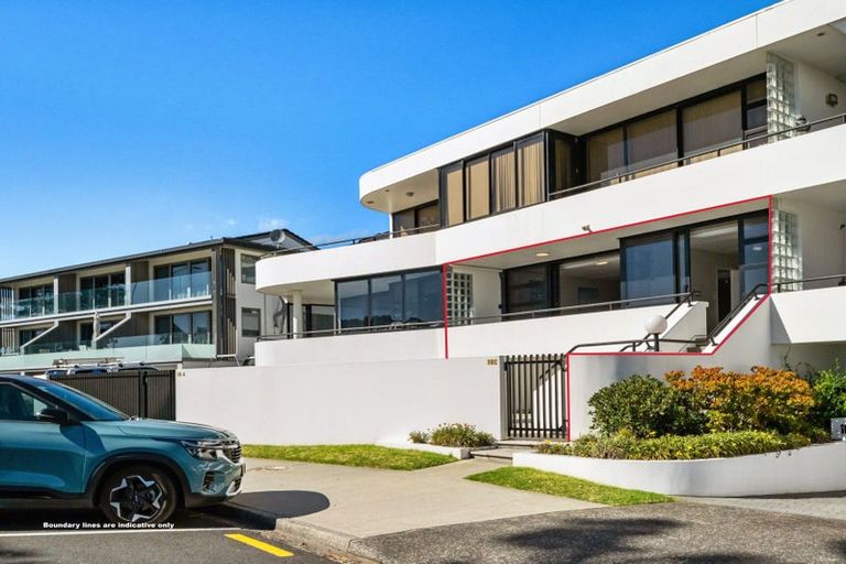 Photo of property in 3/10 Marine Parade, Mount Maunganui, 3116