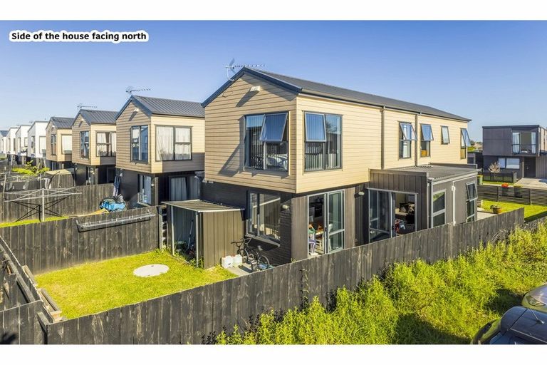 Photo of property in 1 Te Aparangi Road, Papakura, 2110