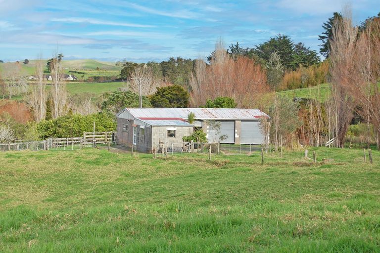 Photo of property in 91 Whaka Street, Maungaturoto, 0520