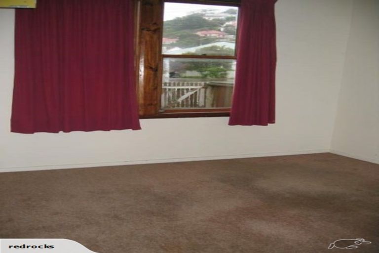 Photo of property in 16 Cruickshank Street, Kilbirnie, Wellington, 6022