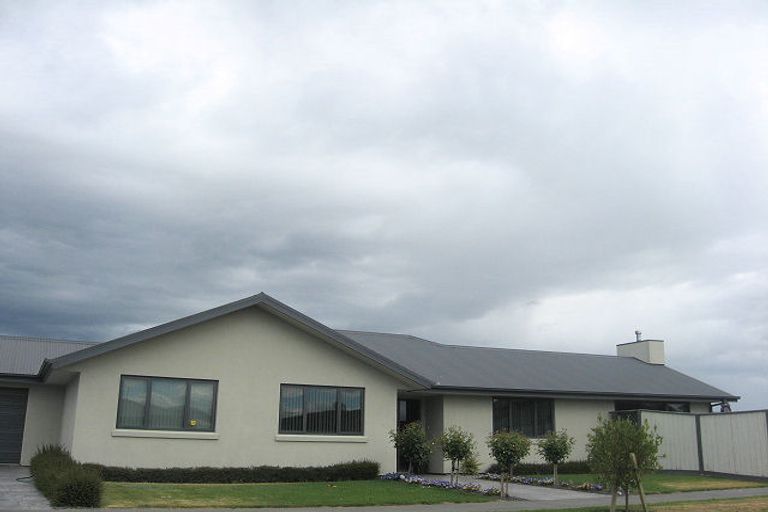 Photo of property in 3 Excalibur Place, Burwood, Christchurch, 8083